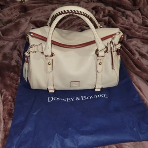 Dooney & Bourke